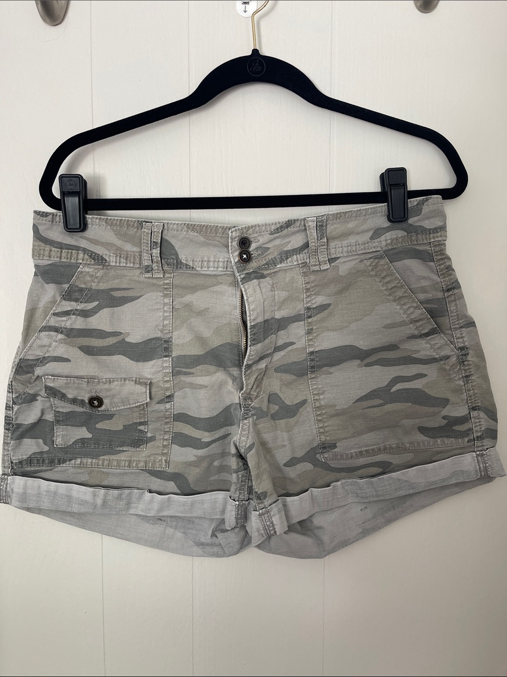 Time and Tru Gray Camo Cargo Shorts